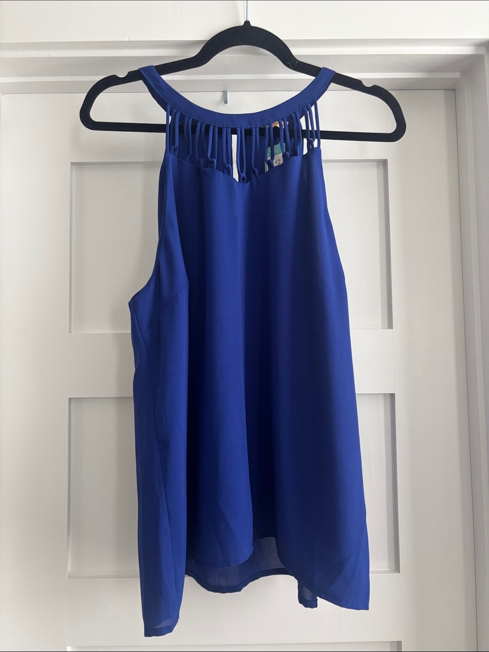 Size XL Skies Are Blue Women's Sleeveless Fringe Yoke Top